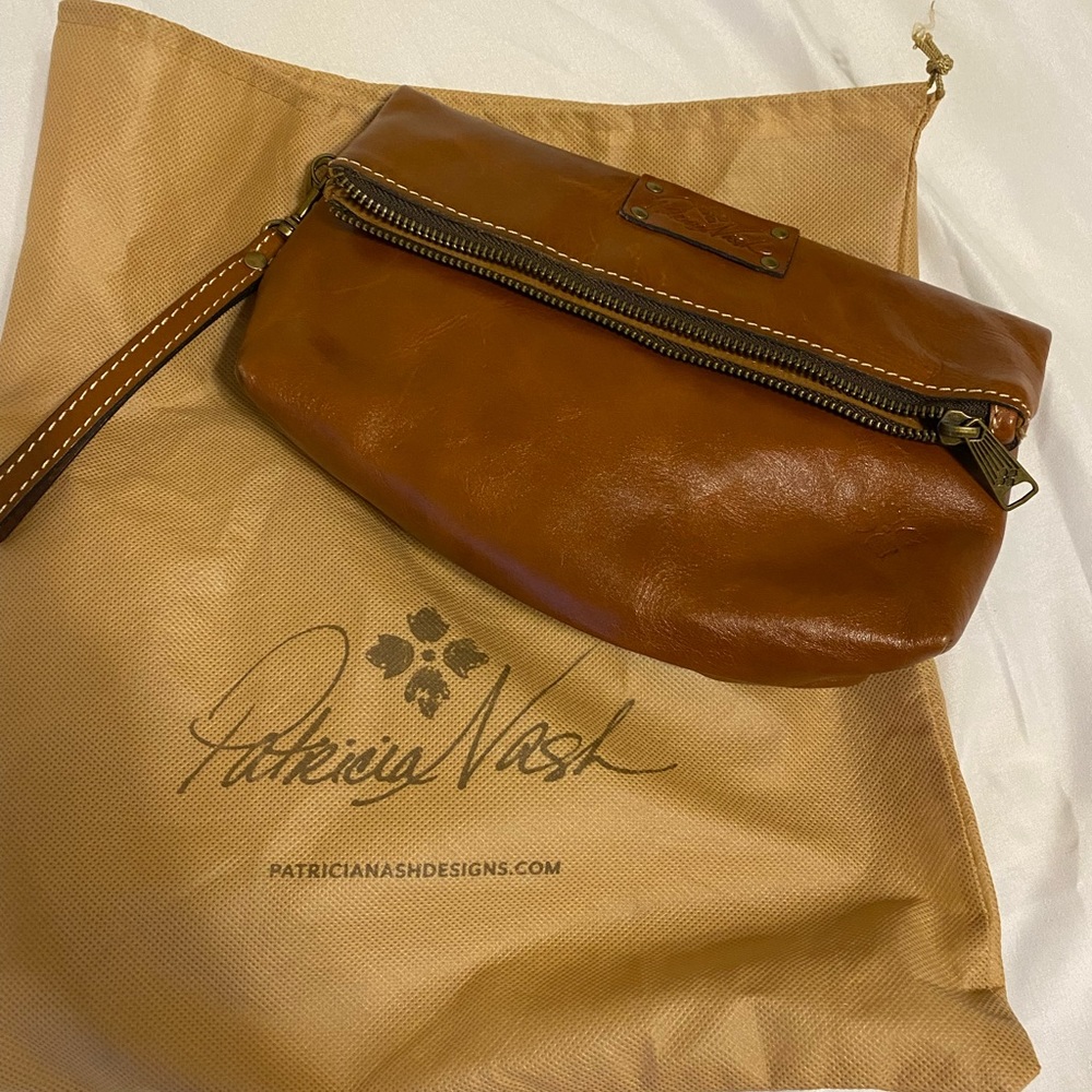 Patricia Nash brown leather clutch new without tags